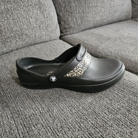 Crocs W/ Animal Print Strip - Picture 9 of 15